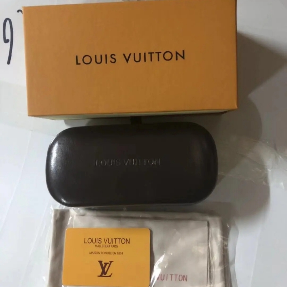 2021 LV polarized sun glasses